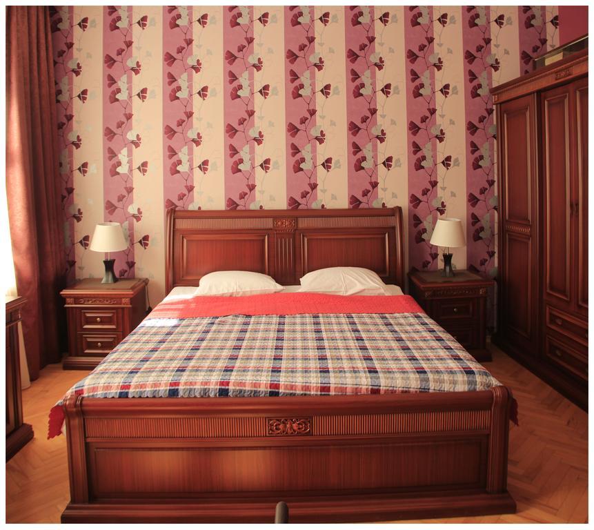 Tinikos Guest House Telavi Ngoại thất bức ảnh