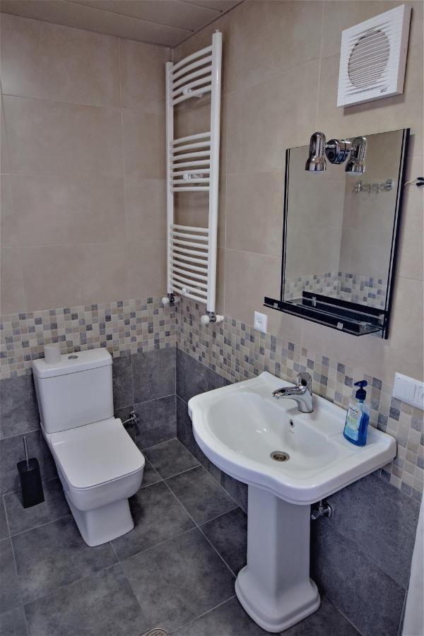Tinikos Guest House Telavi Ngoại thất bức ảnh